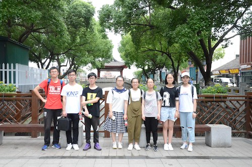 7月7日 无码影片
 赴余杭区测甲醛小分队 合照