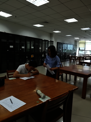 七月八日 无码影片
 赴西湖区“格格”学习探索小分队 图书馆的同在帮我们填写问卷