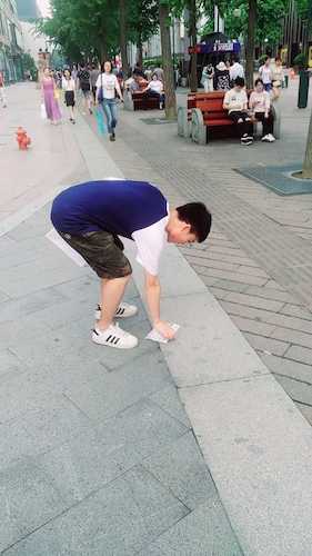 七月十三日 无码影片
西湖垃圾猎人小分队 西湖捡垃圾