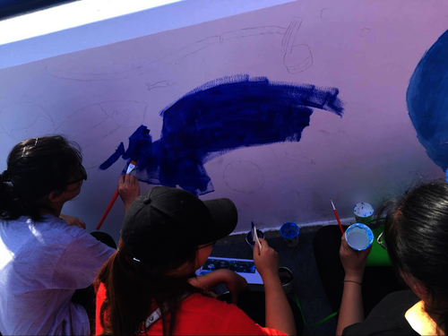 七月二十日无码影片
赴余杭“因水而兴”宣传教育小分队 成员们一起绘制河堤