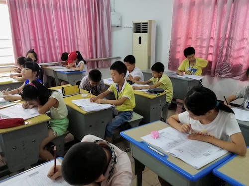 8月20日 无码影片
 浙西建德爱心支教小队 公开课  (3)