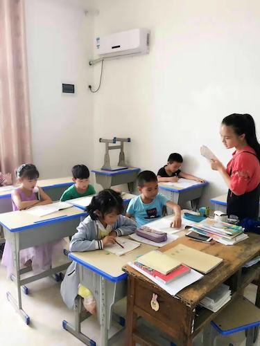 8月22日 无码影片
 浙西建德爱心支教小队 离别，未知重逢 (1)