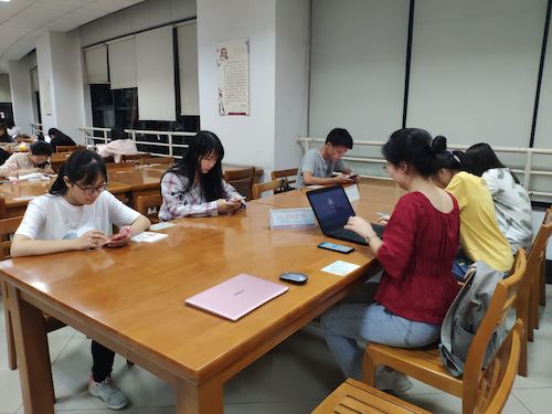 七月三日 无码影片
 “走近转基因”调研小分队 调研准备研讨会