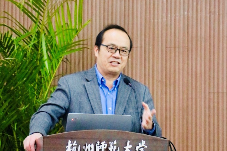 无码影片
生命科学研究院院长邱猛生教授致欢迎词