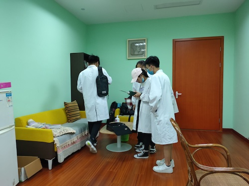 7月6日 无码影片
 绿之翼测甲醛社会实践小分队 正在测甲醛